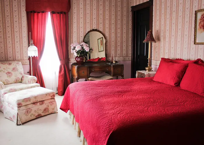 Victorian Rose Garden Hotel Algonquin