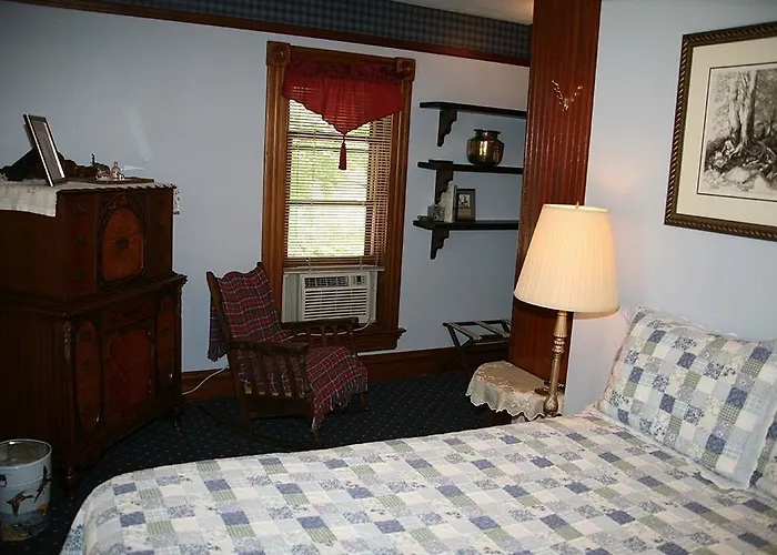 Victorian Rose Garden 3*